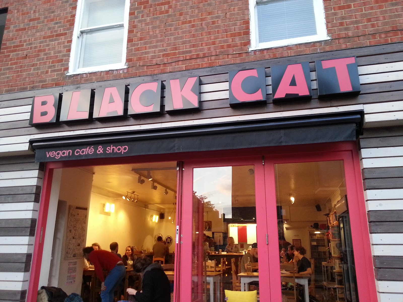 Black Cat café - british