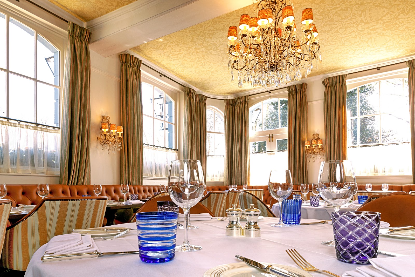 No. Fifty Cheyne - french